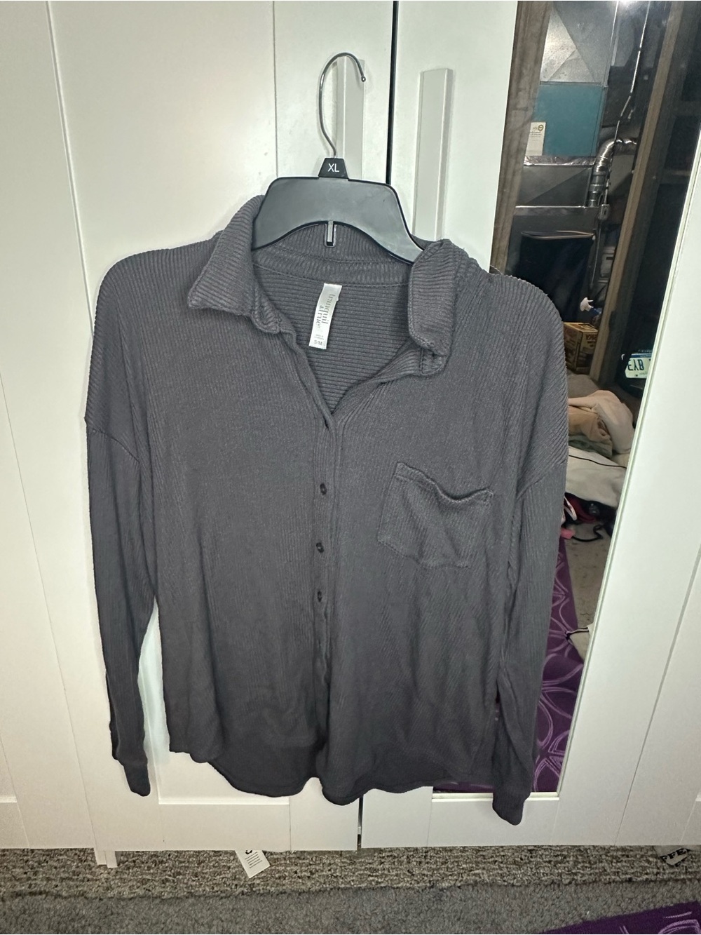 Men's Charcoal Long-Sleeve Waffle Button-Up Shirt